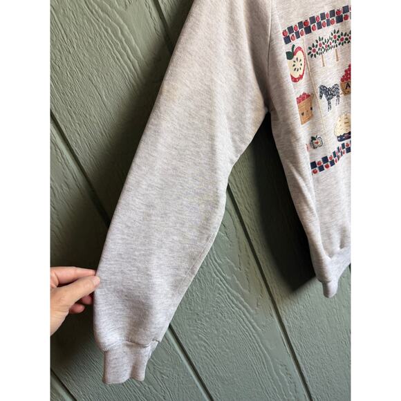 Vintage Apple Orchard Sweatshirt Women’s M USA Made Cottagecore Embroidered - Picture 3 of 8